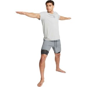Nike UNLIMITED Férfi rövidnadrág, szürke, méret